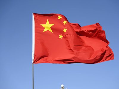 Vínculo con China: pocos dólares y mucha propaganda