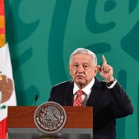 López Obrador califica de "deshonesta" actitud del cónsul mexicano en NY
