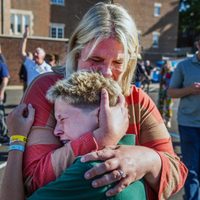 Trump manda condolencias a víctimas de masacre en Minneapolis