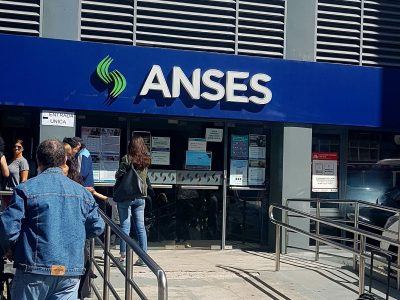 ANSES: quiénes cobran jubilaciones y la AUH este martes, 9 de marzo