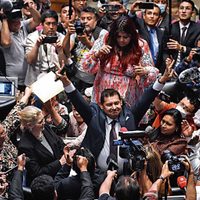 La ruta de la "simplificación" administrativa: reconfigurar, centralizar, controlar…