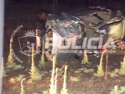 Grave vuelco en la ruta 23 dejó dos mujeres graves al ser despedidas de la camioneta