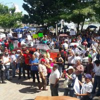 Tabasqueños repudian aumentos y a políticos saqueadores
