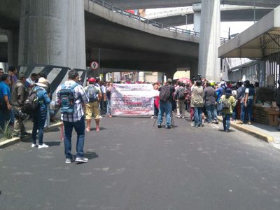 Con cierre en lateral de Periférico, la CNTE lleva a la CNDH queja por maestros heridos