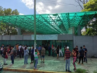 Sindicato del Colegio de Bachilleres emplaza a huelga en 20 planteles de la CDMX
