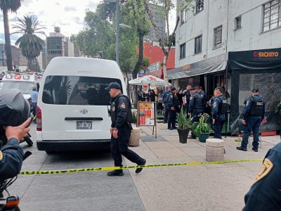 Sicario balea en rostro, tórax y nuca a un hombre en inmediaciones del Monumento a la Revolución