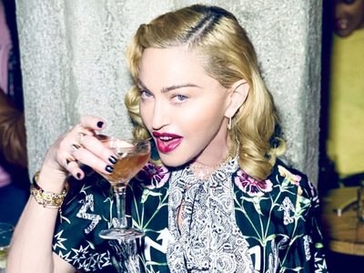 ¡No le importó nada! Madonna asistió al cumpleaños de un amigo en otro país