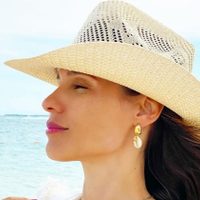 Coleccionista de miradas: Pampita dejó sin palabras a todos con su figura desde la playa