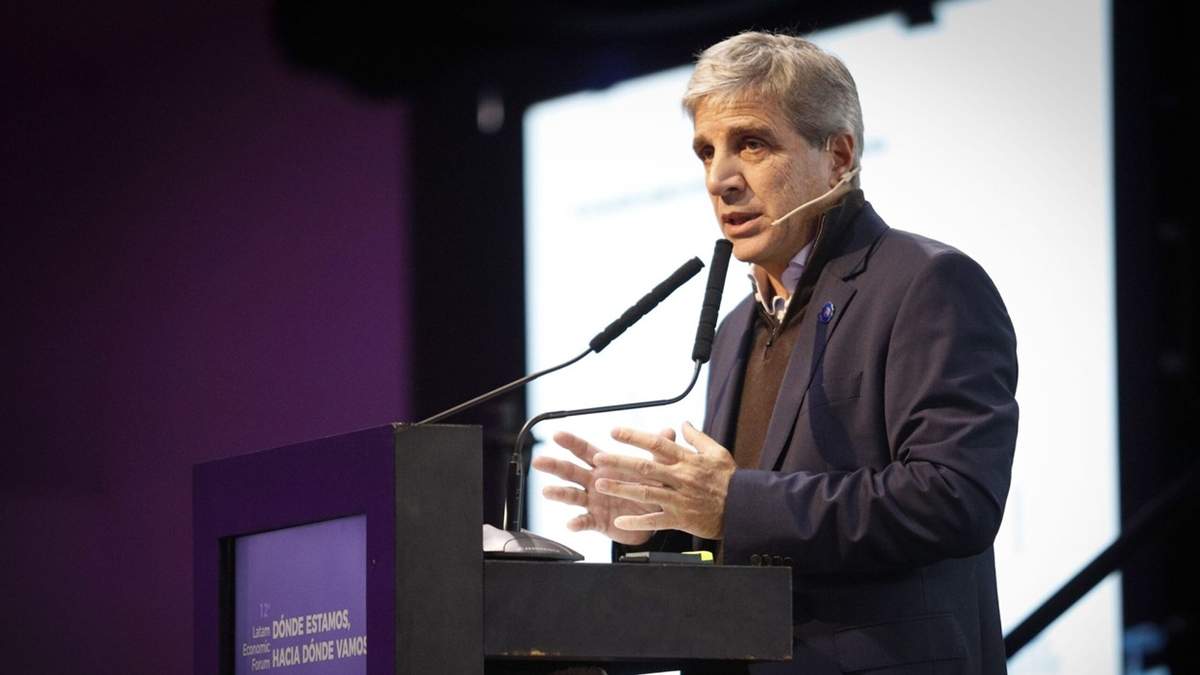 El ministro de Economía, Luis Caputo