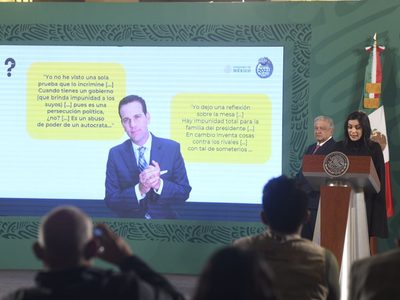 En las "mentiras de la semana" censuran nombres de Pío, Martinazo, Felipa y Bartlett, acusa Loret
