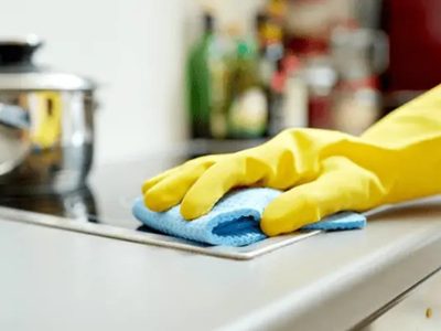 Confirmaron el aumento para empleadas domésticas y un bono para fin de año
