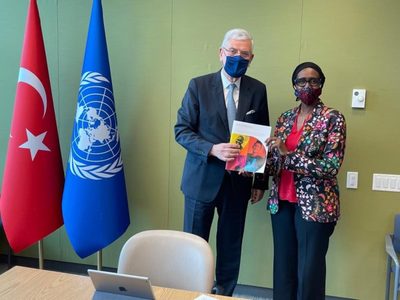 Se agota el tiempo para alcanzar el objetivo de acabar con el sida en 2030: ONU