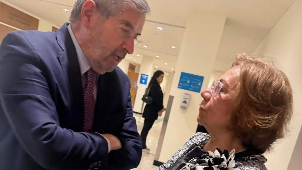 Los cancilleres de Colombia, Yolanda Villavicencio, y de México, Juan Ramón de la Fuente, durante un encuentro este lunes en Nueva York