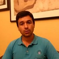 Niegan entrada al activista León Fierro a EU y le retiran la visa
