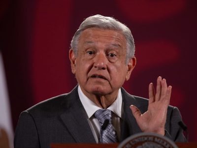 Informe de caso Ayotzinapa no solicita que se abra investigación contra Peña Nieto: AMLO