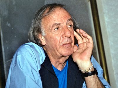 César Luis Menotti tuvo un accidente en su casa y está hospitalizado