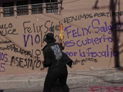 Quitarle el micrófono al machismo