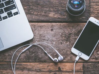 Apple planea eliminar los audífonos EarPods que vienen en la caja del iPhone