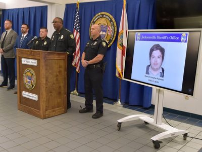 Ataque racista en Florida dejó tres muertos con armas compradas legalmente