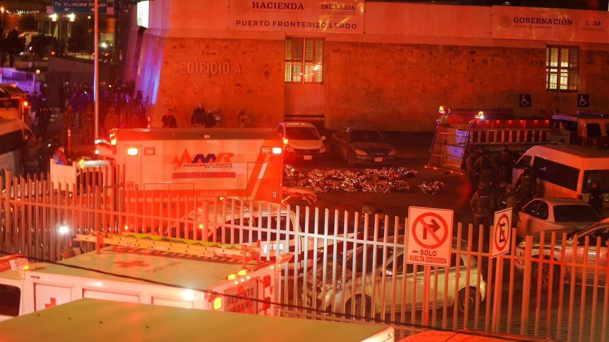 El incendio dentro de la Estación Migratoria