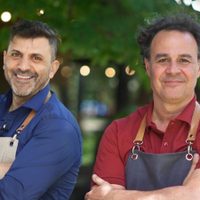Chorizo envuelto en pan francés: la receta que unió a Roberto Petersen y Juan Manuel Herrera