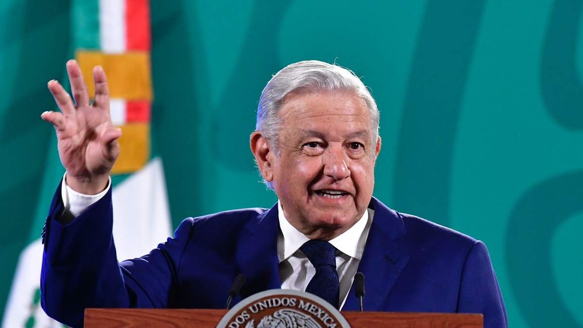 El presidente durante su mensaje a medios