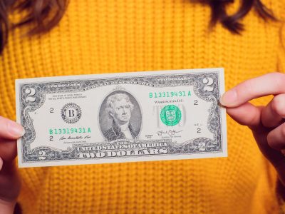 Colocá esto en tu billetera y no te faltará el dinero: así podés hacer el ritual más fácil y poderoso