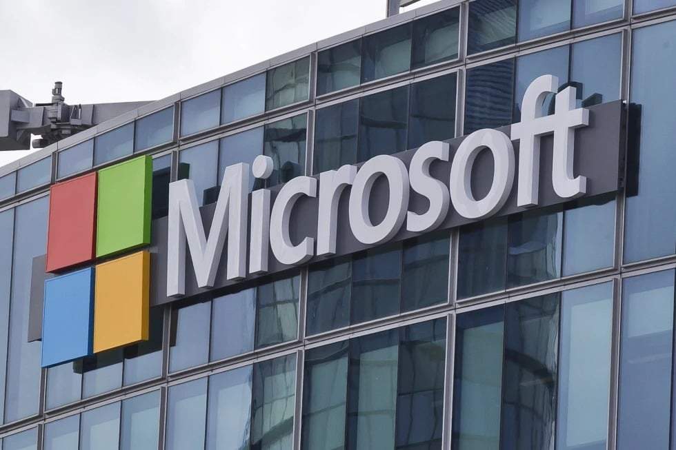 Microsoft despide a empleados que organizaron una vigilia por los palestinos asesinados en Gaza