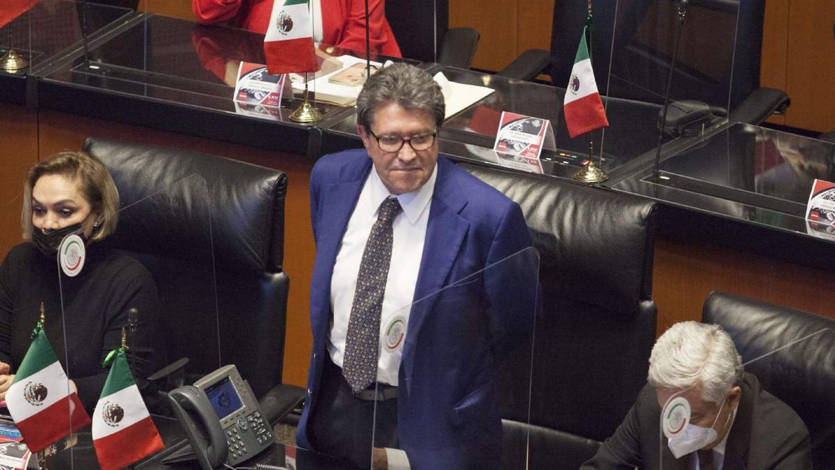 El senador Ricardo Monreal