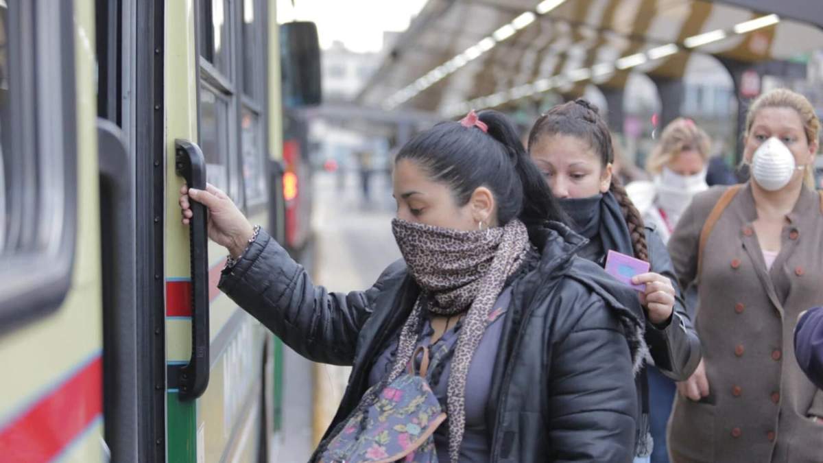 Nuevas restricciones al transporte público. Fuente: (Twitter)