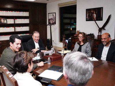 Gobernador Durazo concreta alianza con empresa francesa; crearán academia de industria aeroespacial