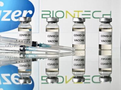Reino Unido es el primer país del mundo en aprobar la vacuna de Pfizer: cuándo comenzará a aplicarla