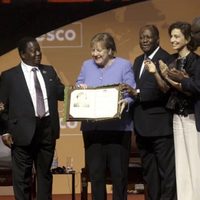 UNESCO otorga premio de la paz a Angela Merkel