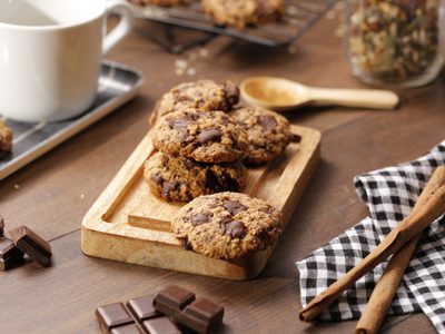 Cookies de chocolate y manteca tostada: una receta original que es una bomba de sabor, ideales para una merienda chic