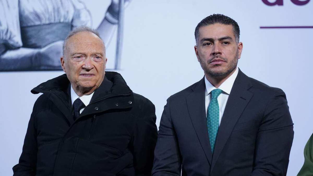 El fiscal general Alejandro Gertz y el secretario de Seguridad, Omar García Harfuch