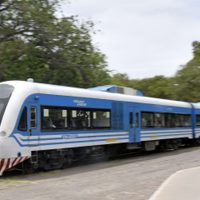 El tren llegó a Plottier en una emotiva prueba piloto