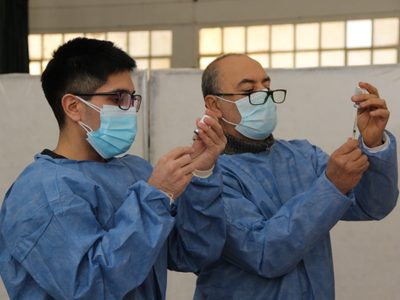 El plan de vacunación contra el coronavirus ya llegó a personas de 40 años