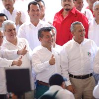 Entre discursos de 'unidad”, Beltrones unge a Góngora como candidato en Q. Roo