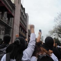 Marchan universitarios en Veracruz; reprochan la muerte de 14 estudiantes desde 2018