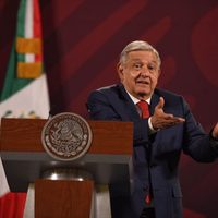 "Me van a tachar de dictador": AMLO desiste de veto al Plan B
