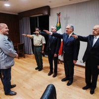 En el primer minuto de hoy, Alfaro tomó protesta a su gabinete de seguridad