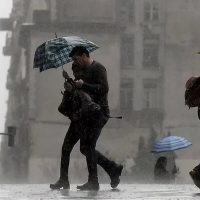 El SMN emitió alertas naranjas para distintos puntos del país por tormentas: qué zonas y cuánto durará