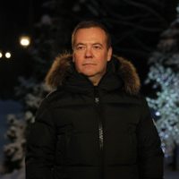 Expresidente ruso Medvedev urge a “eliminar” a Zelenski