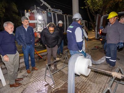 Mientras explotan cloacas en Guaymallén, Aysam presume arreglos en Ciudad