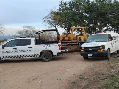 Identifican cuerpos encontrados en fosa clandestina de El Verde, Sinaloa