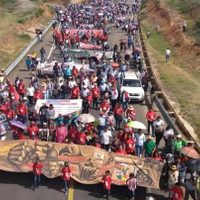 La CNTE marcha en Oaxaca por segundo aniversario de la matanza en Nochixtlán