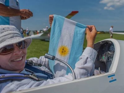 La cutralquense Paula Drazul representa a Argentina en el Mundial Femenino de Vuelo a Vela
