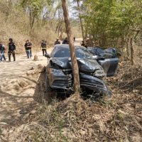 Tiroteo, choque y volcadura en persecución de militares contra traficantes de migrantes