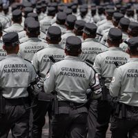 Tras  bloqueos e incendios, llegan mil 200 elementos de la Guardia Nacional y el Ejército a Michoacán