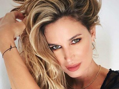 "Matrimonio feliz": la foto de Dolores Barreiro y el beso con otra mujer que nadie vio venir